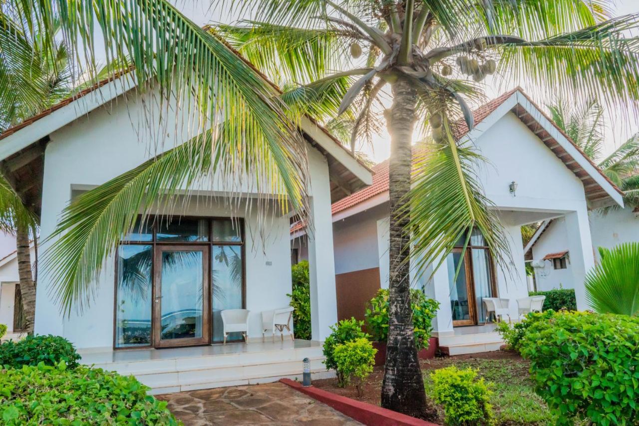 Azao Resort & Spa Понгве Екстериор снимка