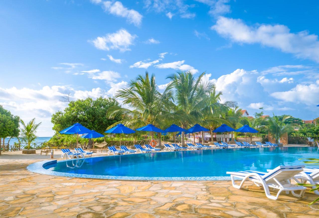 Azao Resort & Spa Понгве Екстериор снимка