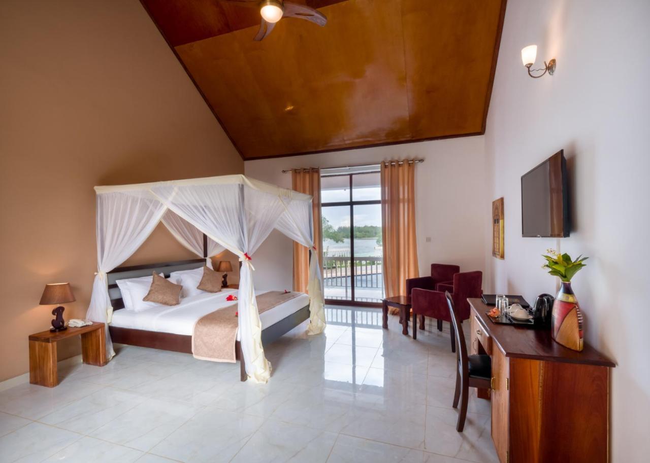 Azao Resort & Spa Понгве Екстериор снимка