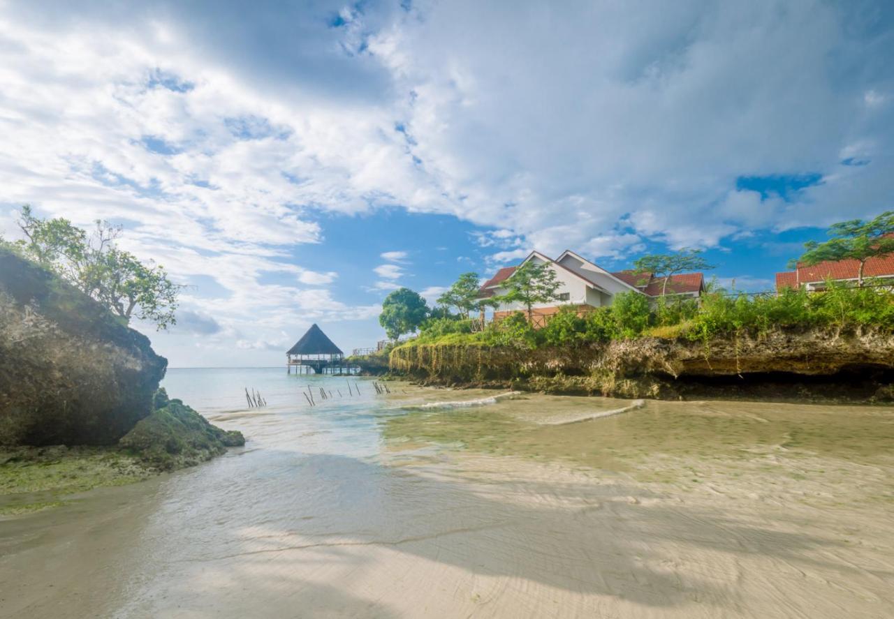 Azao Resort & Spa Понгве Екстериор снимка